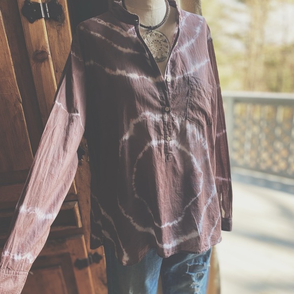 Dip Dye Peek A Boo Cacti Blouse - Picture 5 of 9